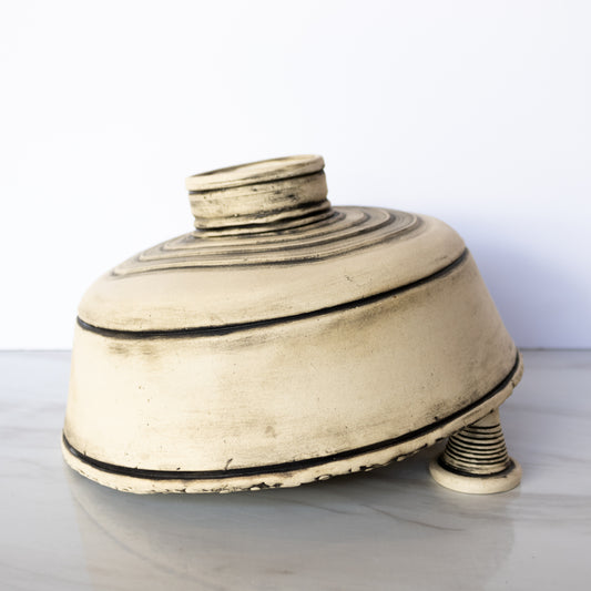Louise Schollaert - Black & White Vase