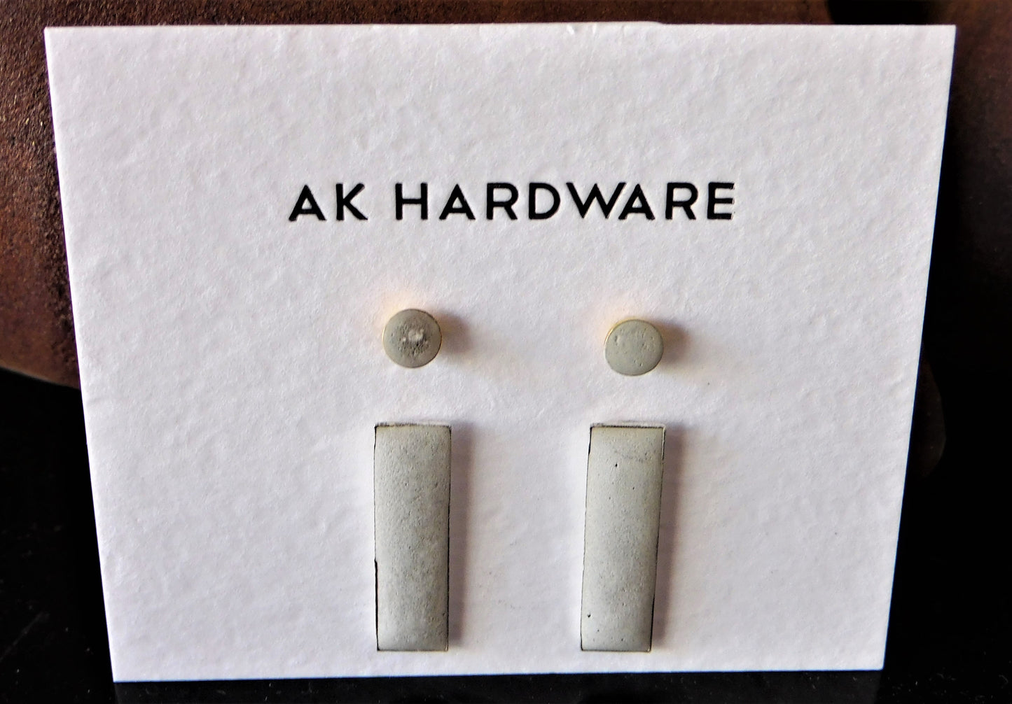 AK HARDWARE - Signo Earrings